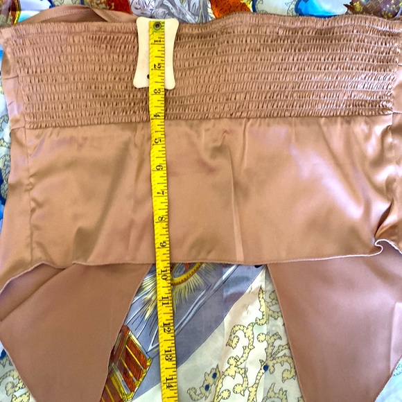 NWT 🔥🔥FASHION NOVA STRAPLESS SATIN BOHO LOOK TUBE TOP - TAUPE SIZE XL - Picture 7 of 8